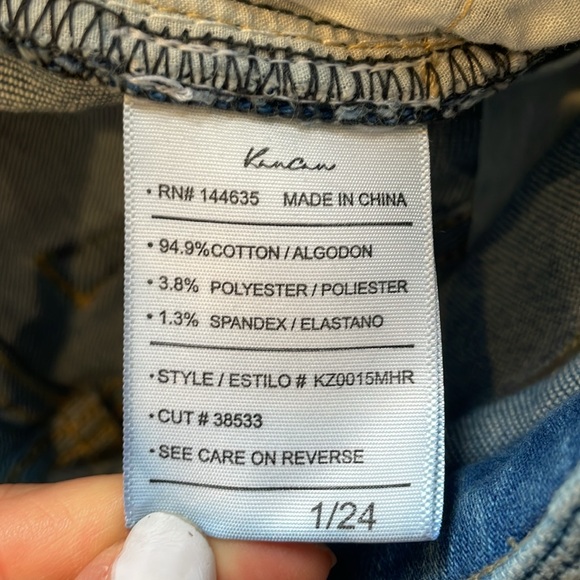 KanCan Medium Wash Distressed Button Skinny Jean - Size 1/24 - Picture 8 of 9